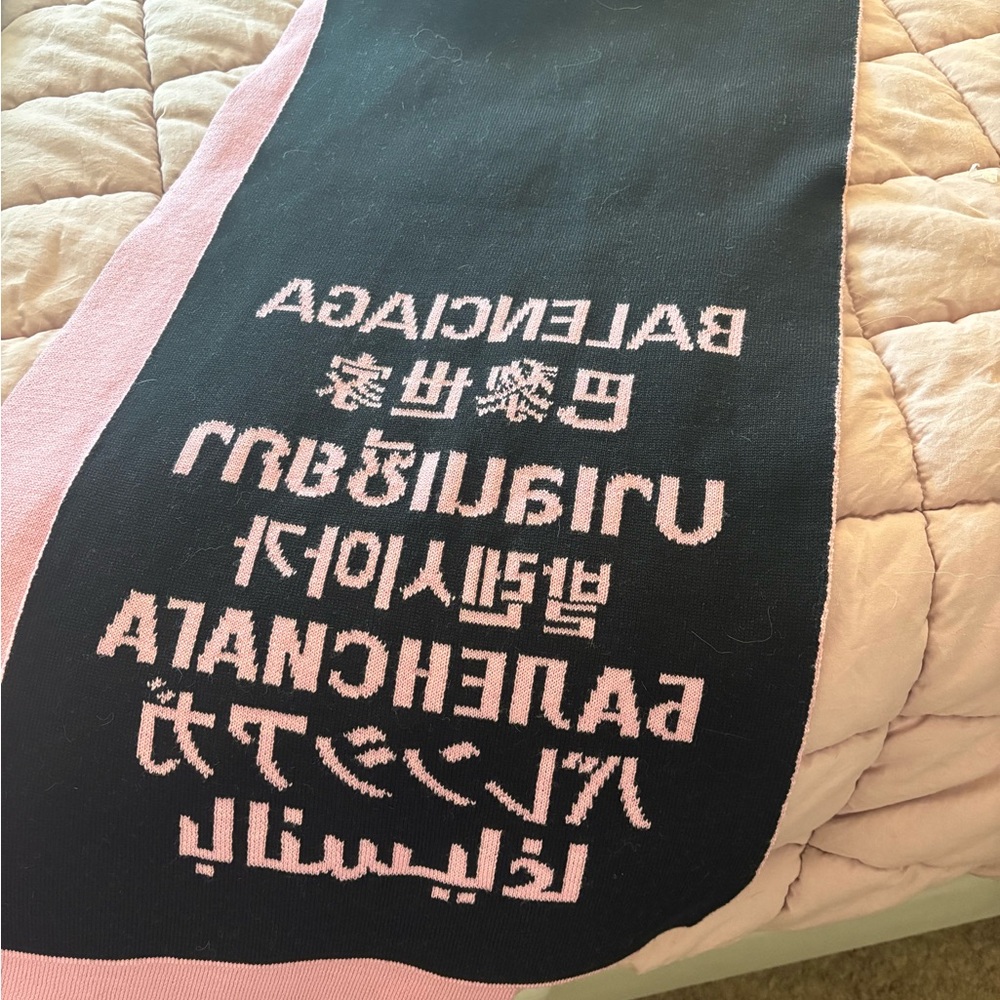 Authentic New Never Worn Balenciaga Multilingual Pink and Black Knit Shawl